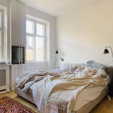 Apartmentincopenhagen 1610 *